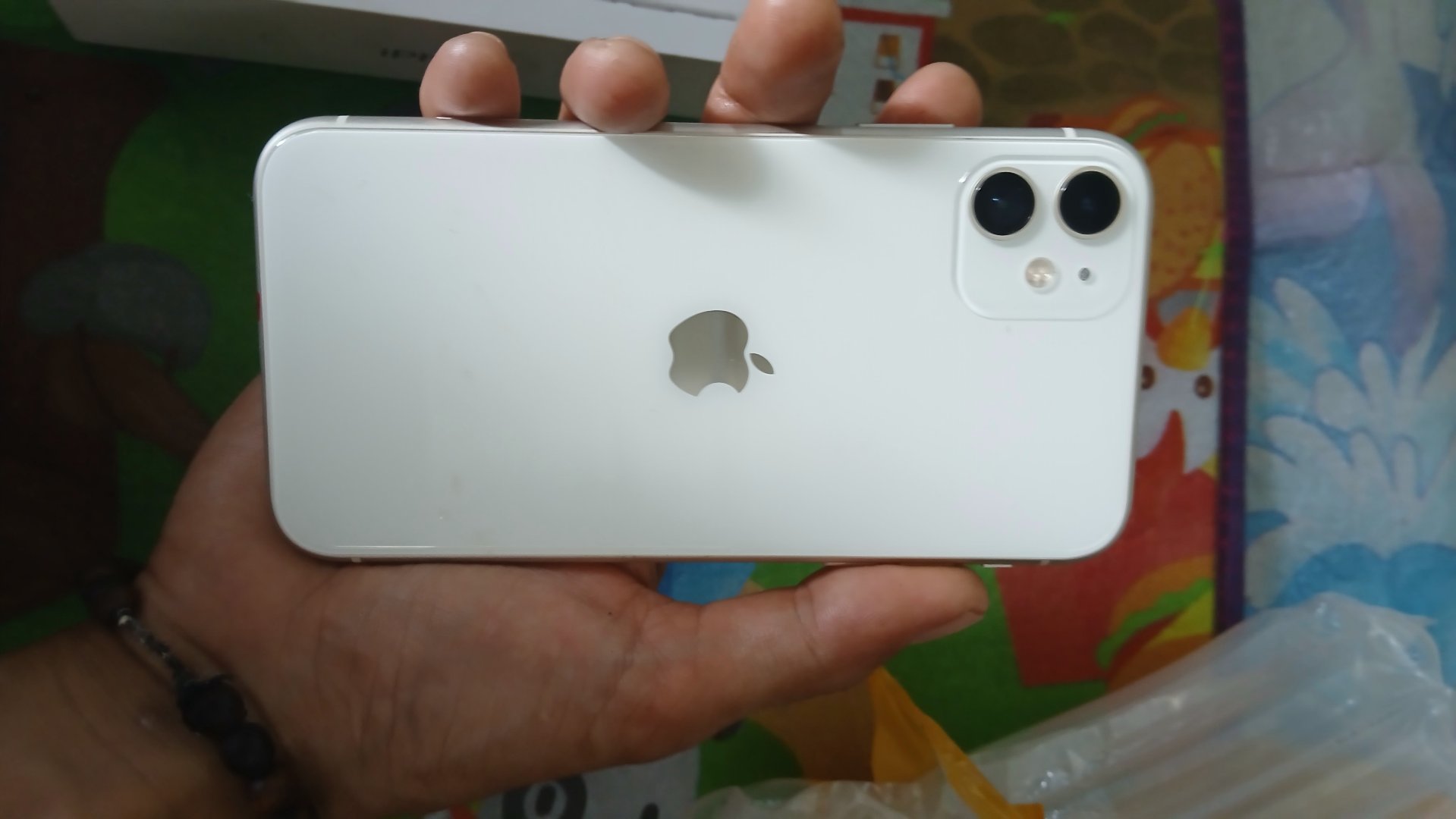 APPLE IPHONE 11 256GB/128GB/64GB GSM LTE 4G SECOND BEKAS APPLE IPHONE 11 256GB/128GB/64GB GSM LTE 4G SECOND BEKAS
