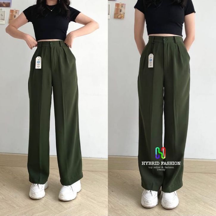 Julia Peys porno Katta olchamdagi ayollarning erotik fotosuratlari