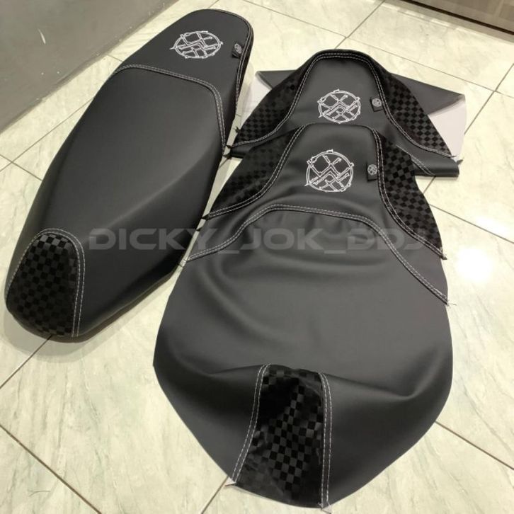 VENOM X Cover Jok Motor Beat Carbon Catur 3D